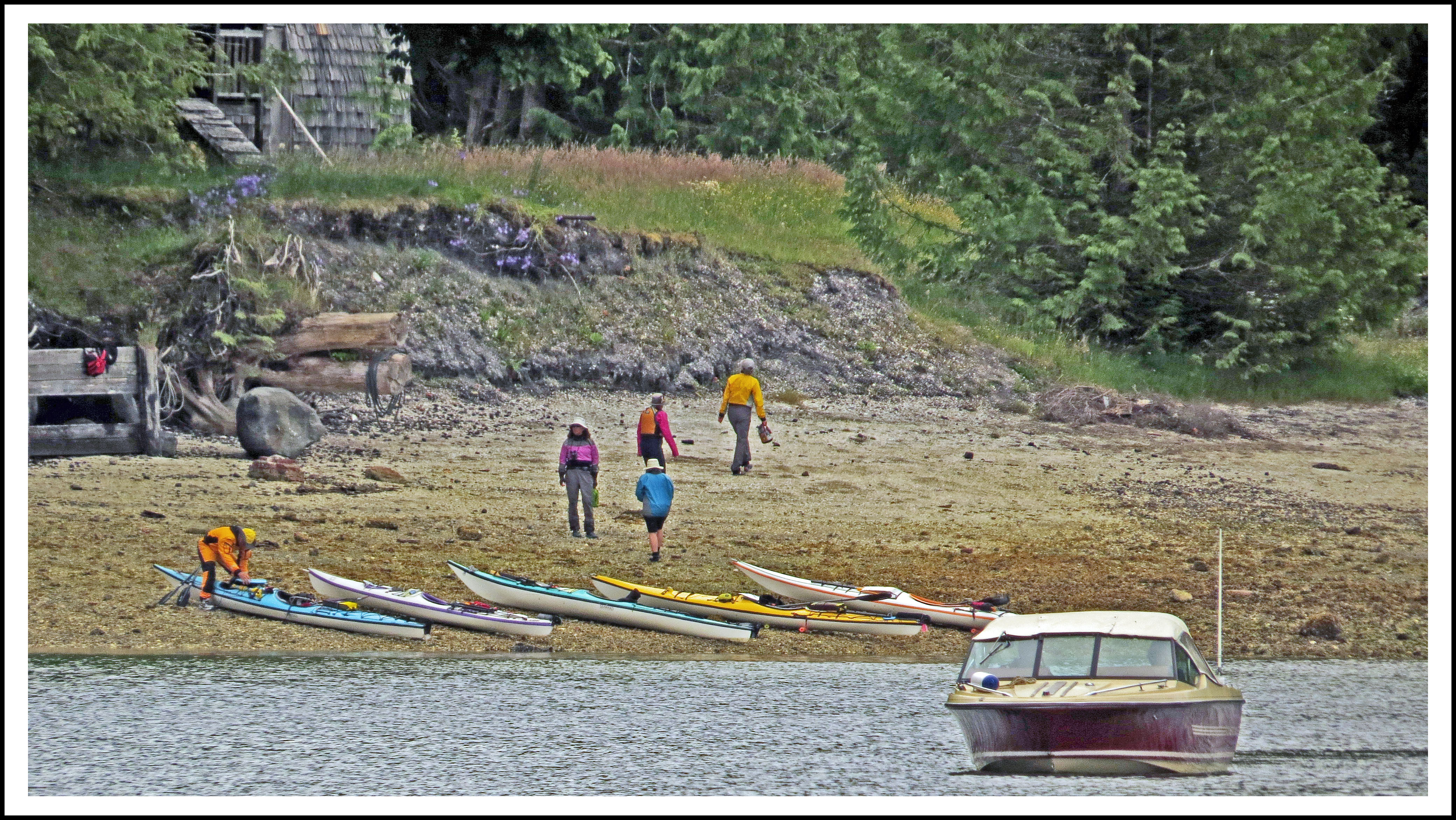 Pierre'sJul2017Kayakers-IMG_8970_edited-1