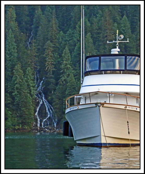 KhutzeAug2017Waterfall-IMG_5618_edited-1